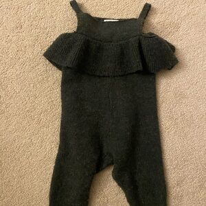 Brand New!
Stylish Grey Girls romper